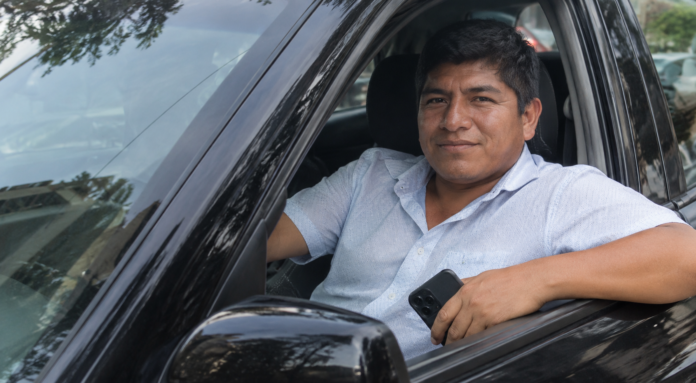Conductores de aplicativo: ¿qué cambiaría si pasan a planilla? Un estudio del IPE analiza autonomía, flexibilidad y regulación. Conductores de aplicativo: ¿qué cambiaría si pasan a planilla? Un estudio del IPE analiza autonomía, flexibilidad y regulación.